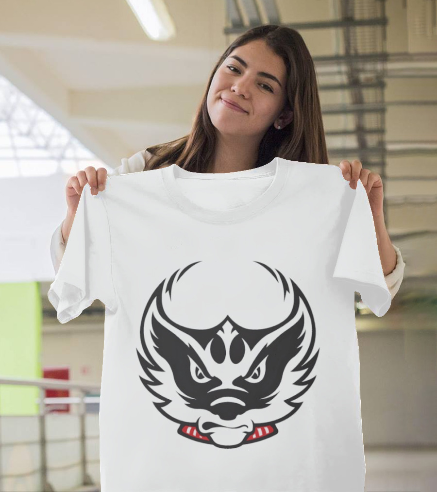 Wisconsin Badger Symbol Fierce Expression Red Collar T-Shirt