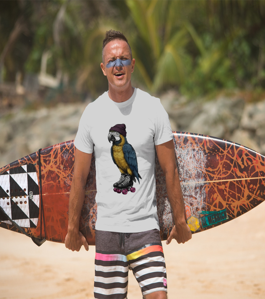 Nice Roller Skating Parrot With Hat And Colorful Feathers T-Shirt