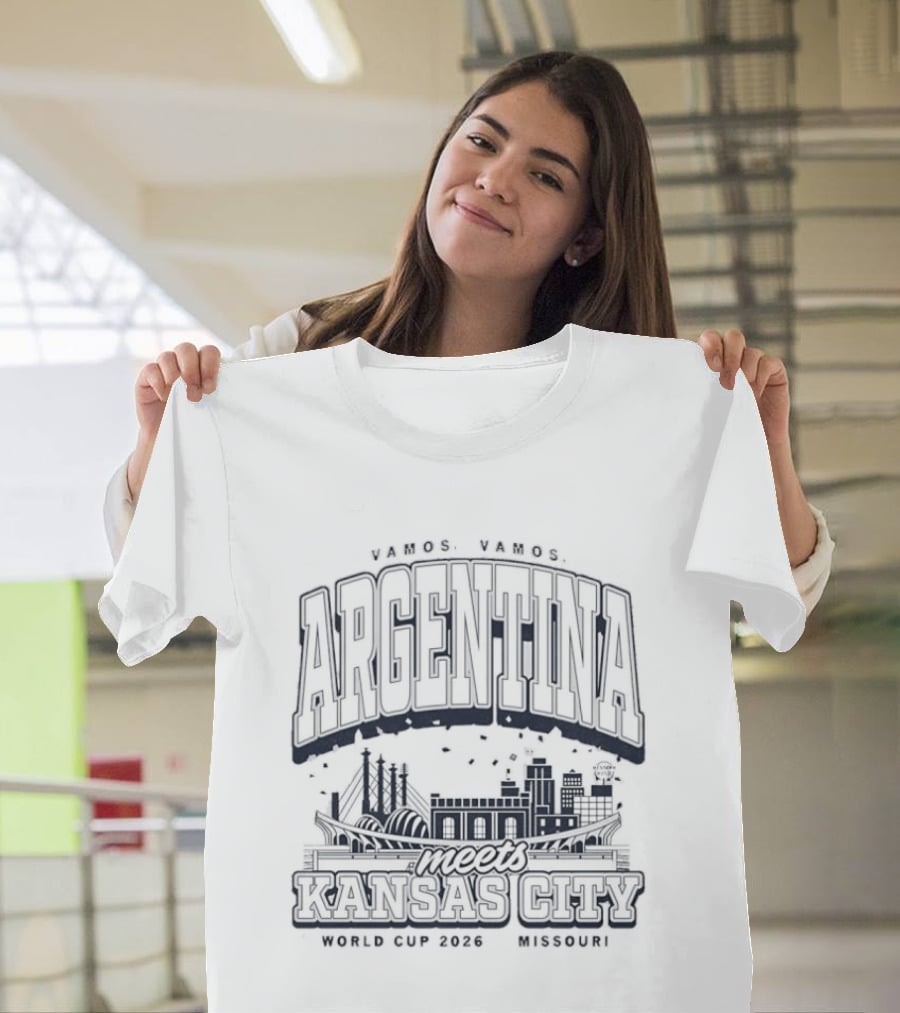 Argentina Meets Kansas City World Cup 2026 Vamos Missouri Skyline T-Shirt