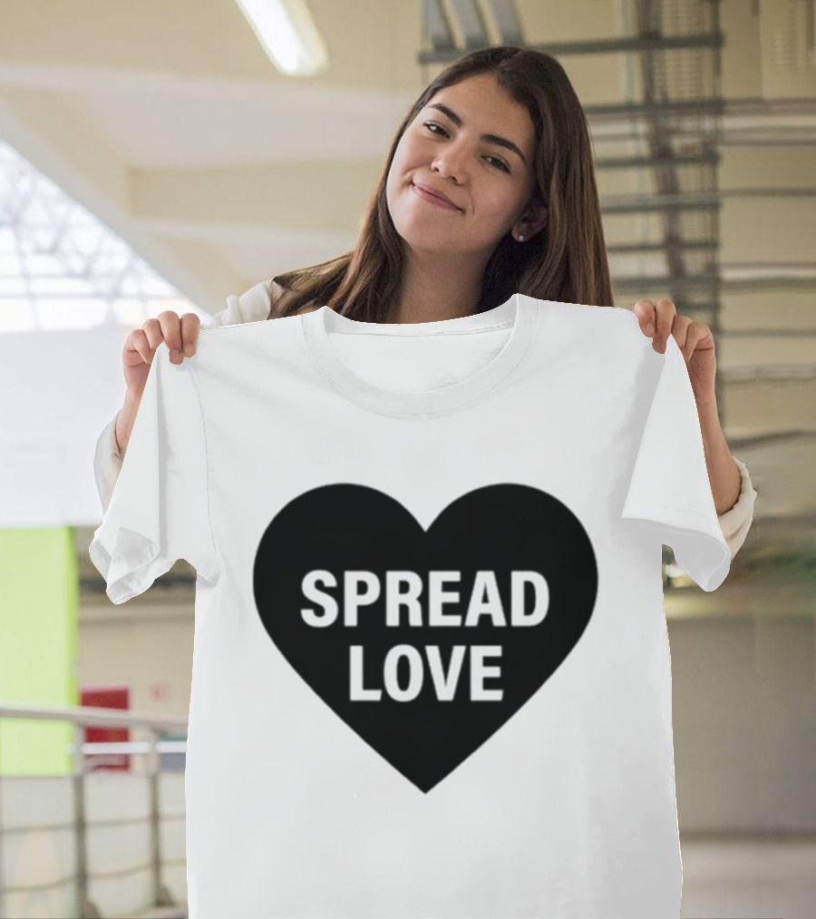 Pizza Movie Jack Martin Spread Love Heart T-Shirt