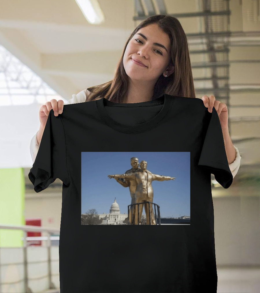 Top Trump Epstein Titanic Capitol Hill Statue T-Shirt