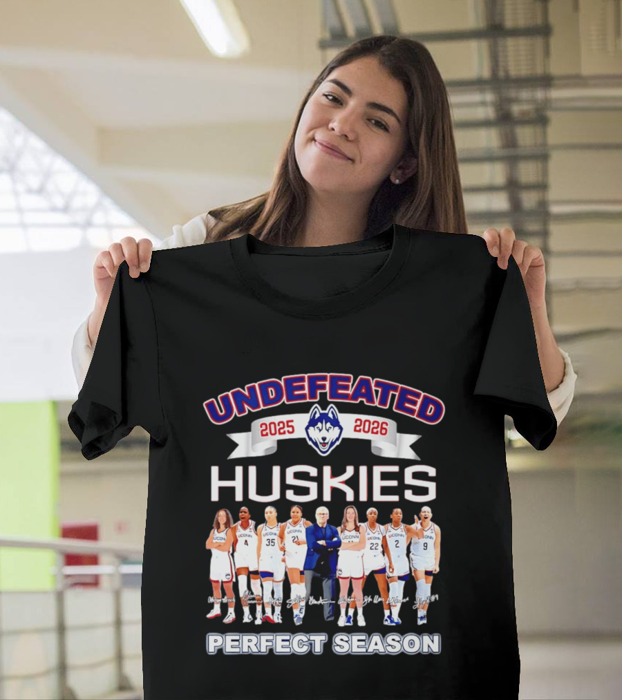Undefeated UConn Huskies 2025 2026 Perfect Season T-Shirt