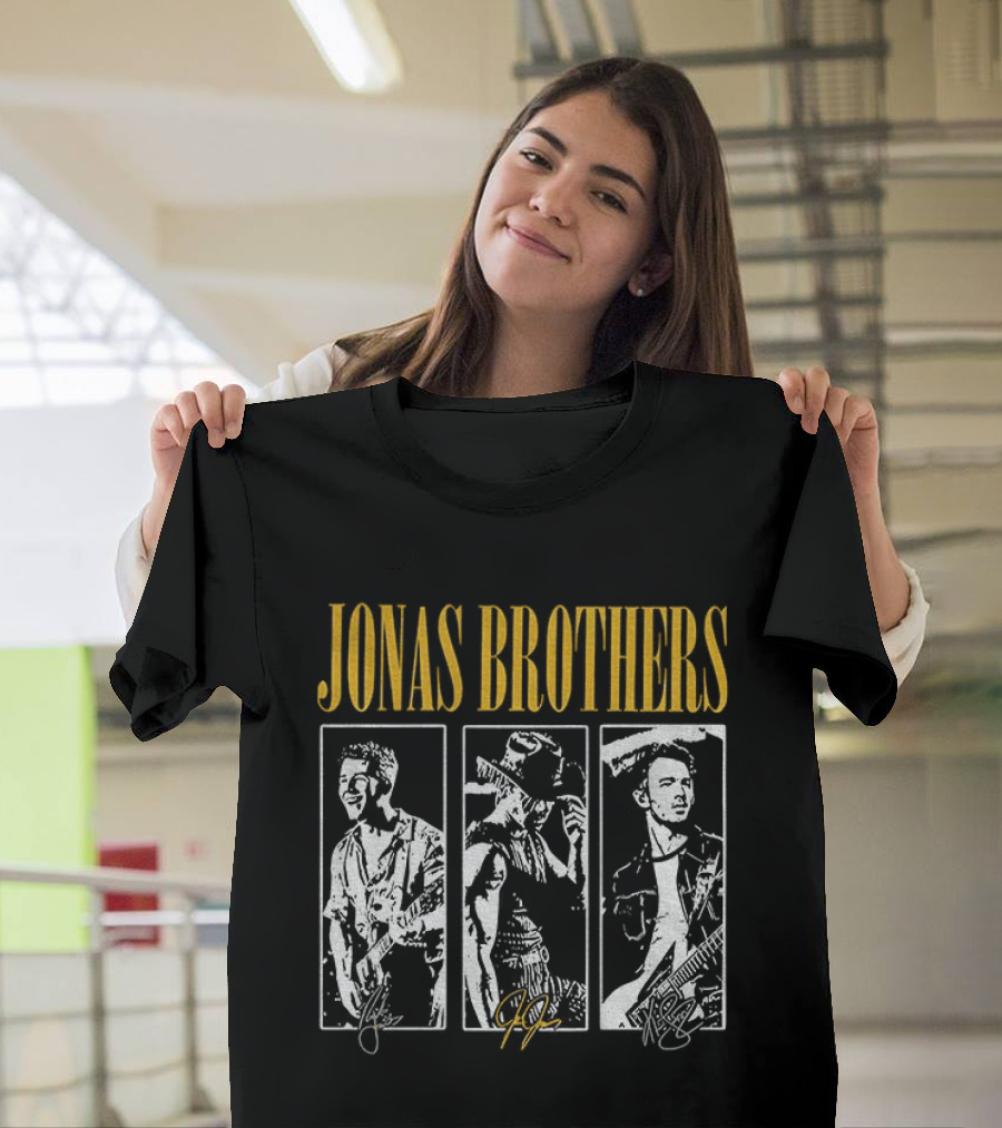 Jonas Brothers 20th Anniversary Tour 2025 Signed Boyband Trio T-Shirt