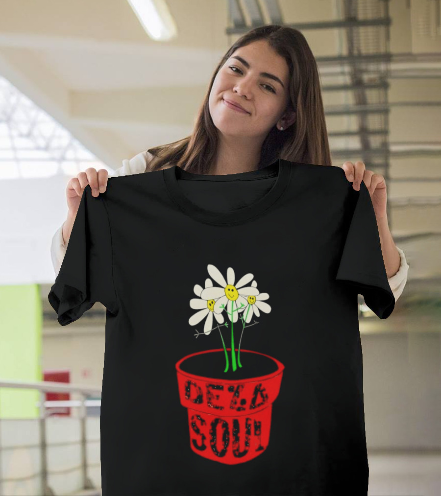 De La Soul Is Dead Flower Pot With White Daisies T-Shirt