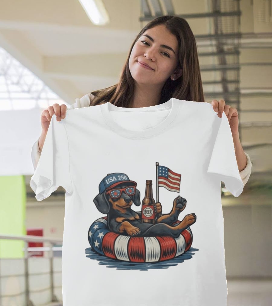 USA 250 Dachshund Floating With American Flag And Beer T-Shirt