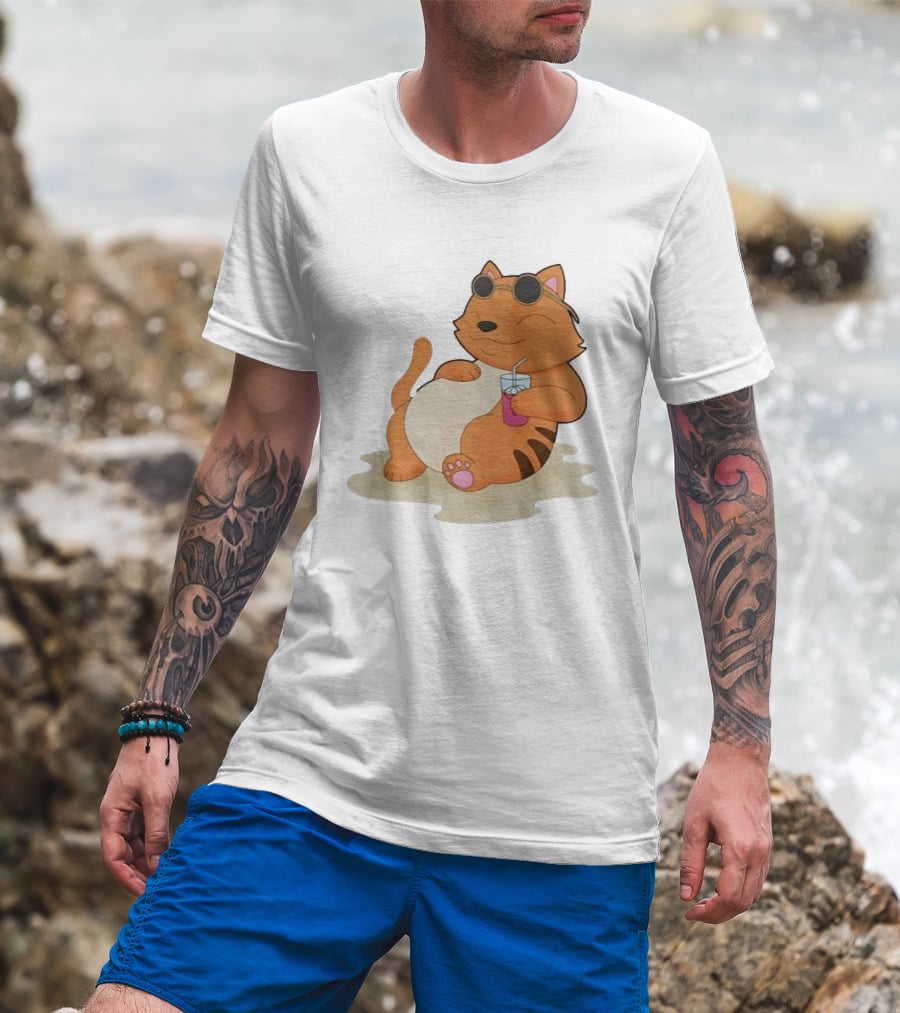 Cat Relaxing With Sunglasses And Drink On Beach Summer Vibes T-Shirt