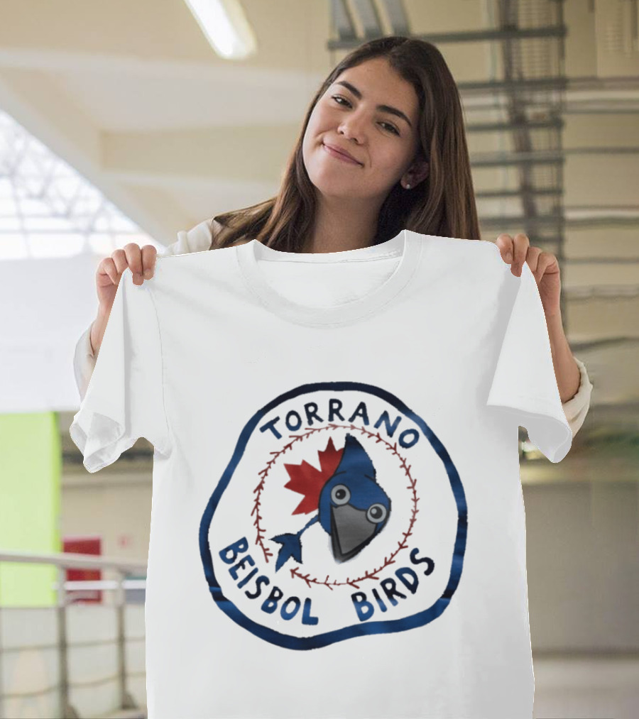 Torrano Beisbol Birds Blue Jay Red Maple Leaf Circle T-Shirt