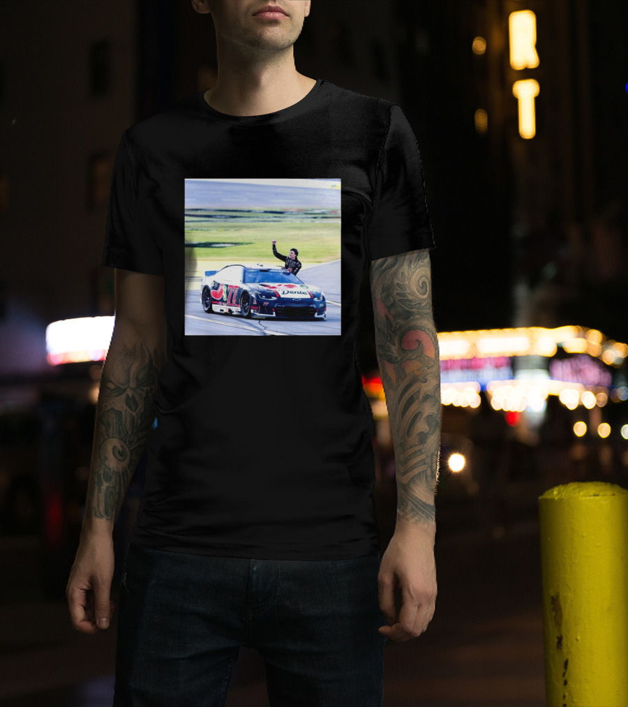 Carson Hocevar First Win Nascar Cup Series 2026 Talladega Number 77 Car Victory Celebrating Dente T-Shirt