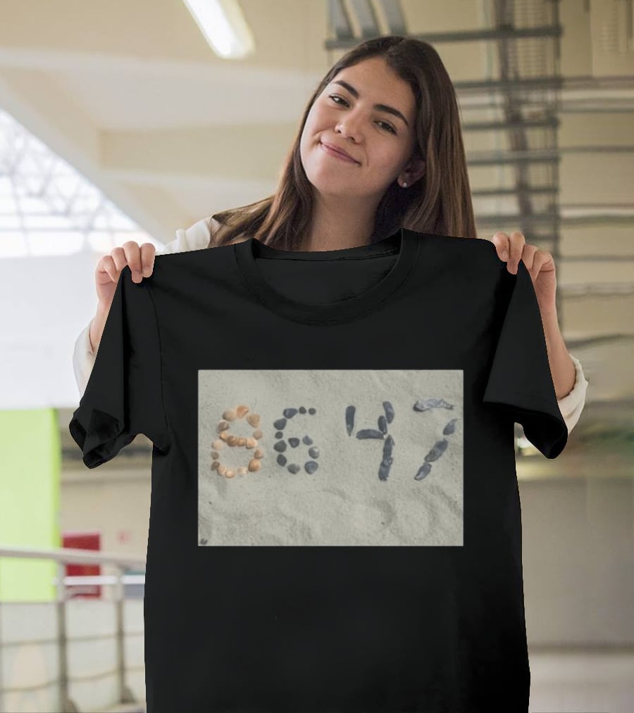 James Comey 8647 Beach Sand Seashell Pebble T-Shirt