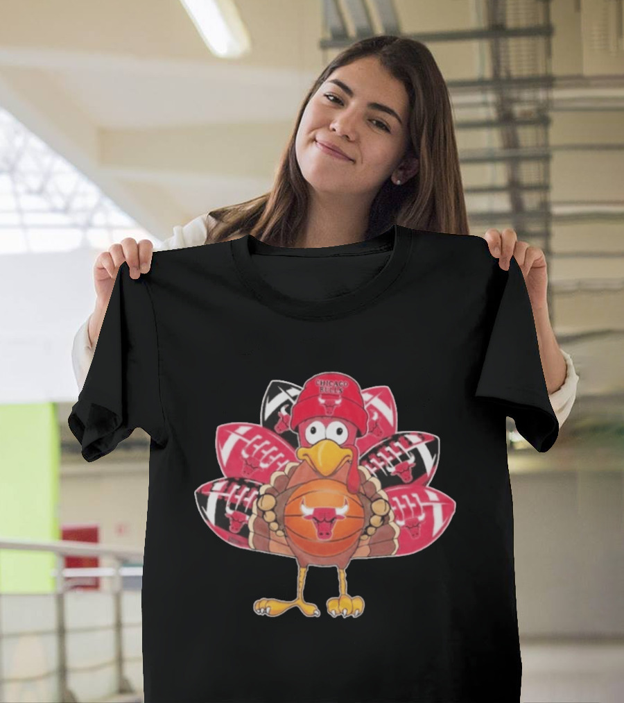 Chicago Bulls Thanksgiving Turkey Basketball Football Fusion T-Shirt