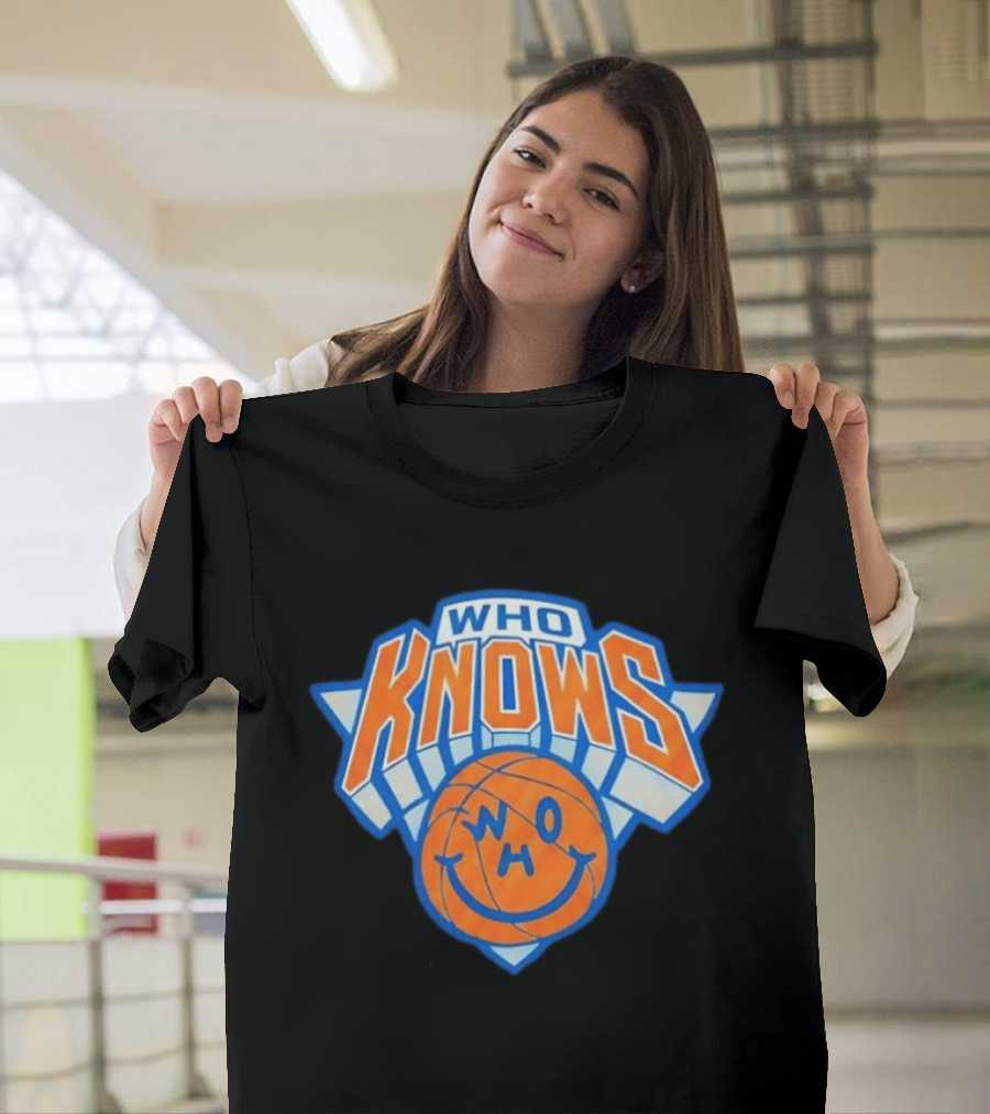 New York Knicks Who Knows Basketball Smiley Face T-Shirt