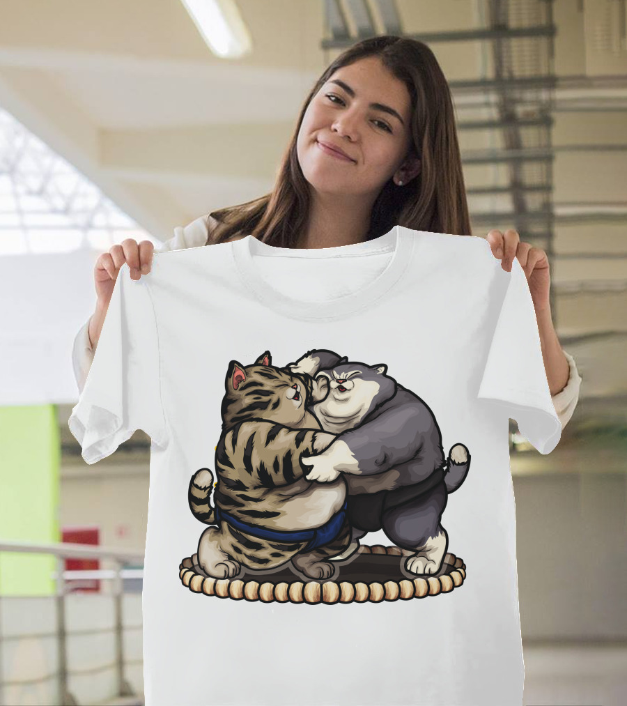 Sumo Wrestling Cats Battling In Traditional Ring T-Shirt