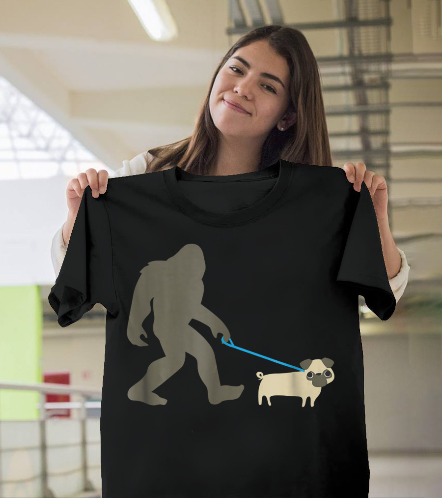 Bigfoot Walking Pug Funny Cute Sasquatch Dog Leash T-Shirt