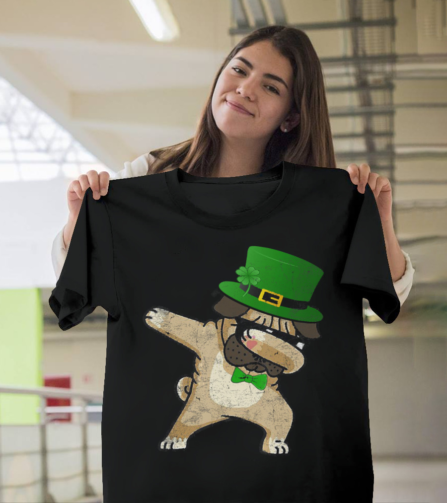 Dabbing Pug With Green Hat For St. Patrick's Day T-Shirt