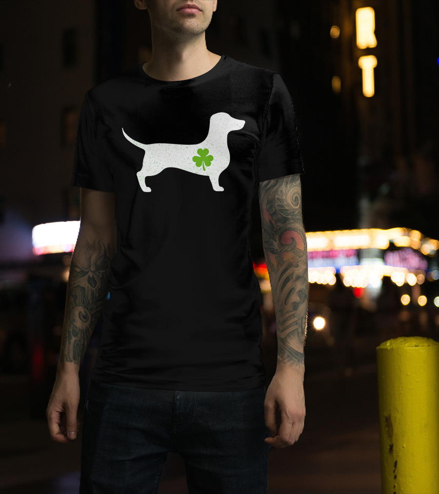 Dachshund St Patricks Day Lucky Mama Mom Dog Shamrock T-Shirt