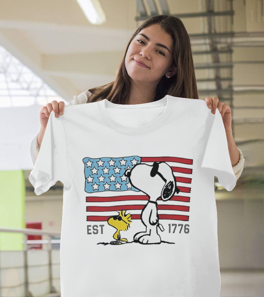 America 250th Anniversary 1776 Snoopy Woodstock With Stars And Stripes T-Shirt