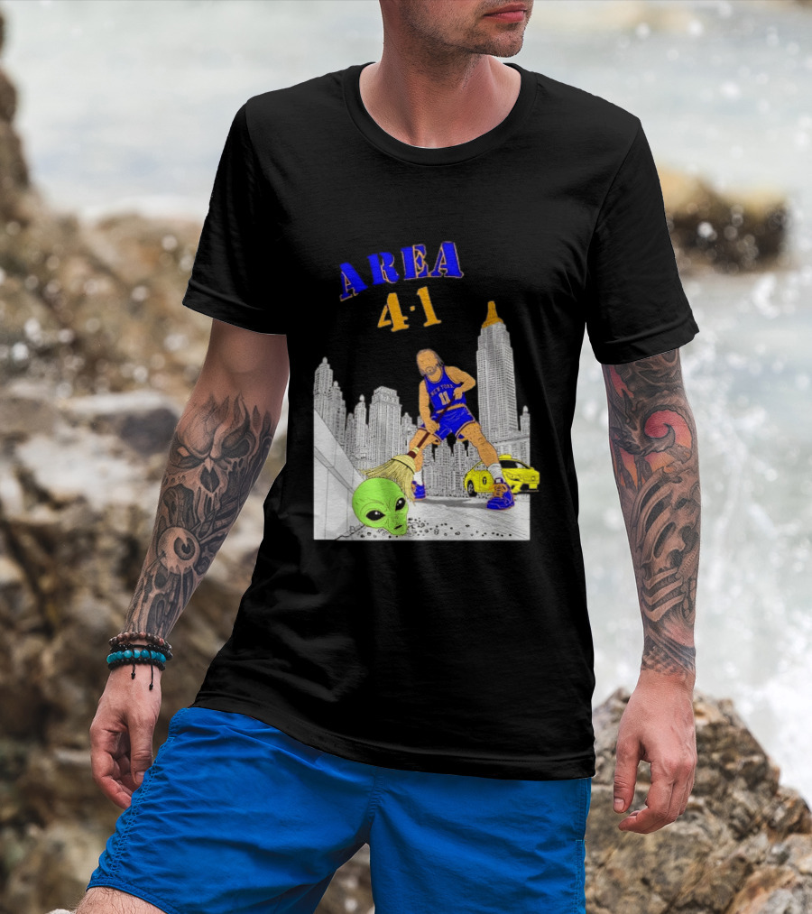 AREA 4 1 Jalen Brunson New York Knicks Vs Alien San Antonio Spurs T-Shirt