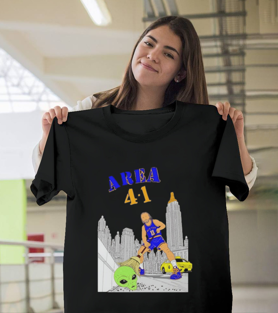 AREA 4 1 Jalen Brunson New York Knicks Vs Alien San Antonio Spurs T-Shirt
