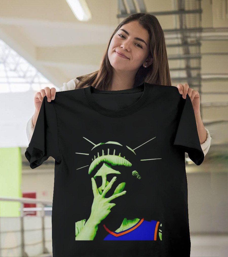 Statue Of Liberty New York Knicks Jersey Facepalm T-Shirt
