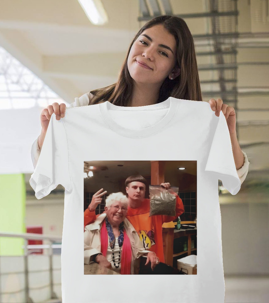 Oliver Tree Weed Grandma Memorial RIP Oliver Tree T-Shirt