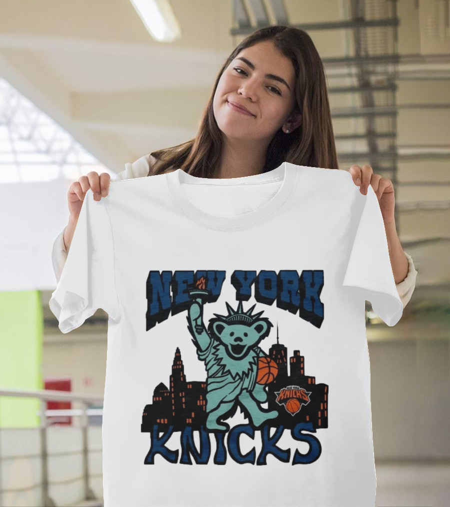 NBA Grateful Dead New York Knicks Bear Liberty Statue T-Shirt