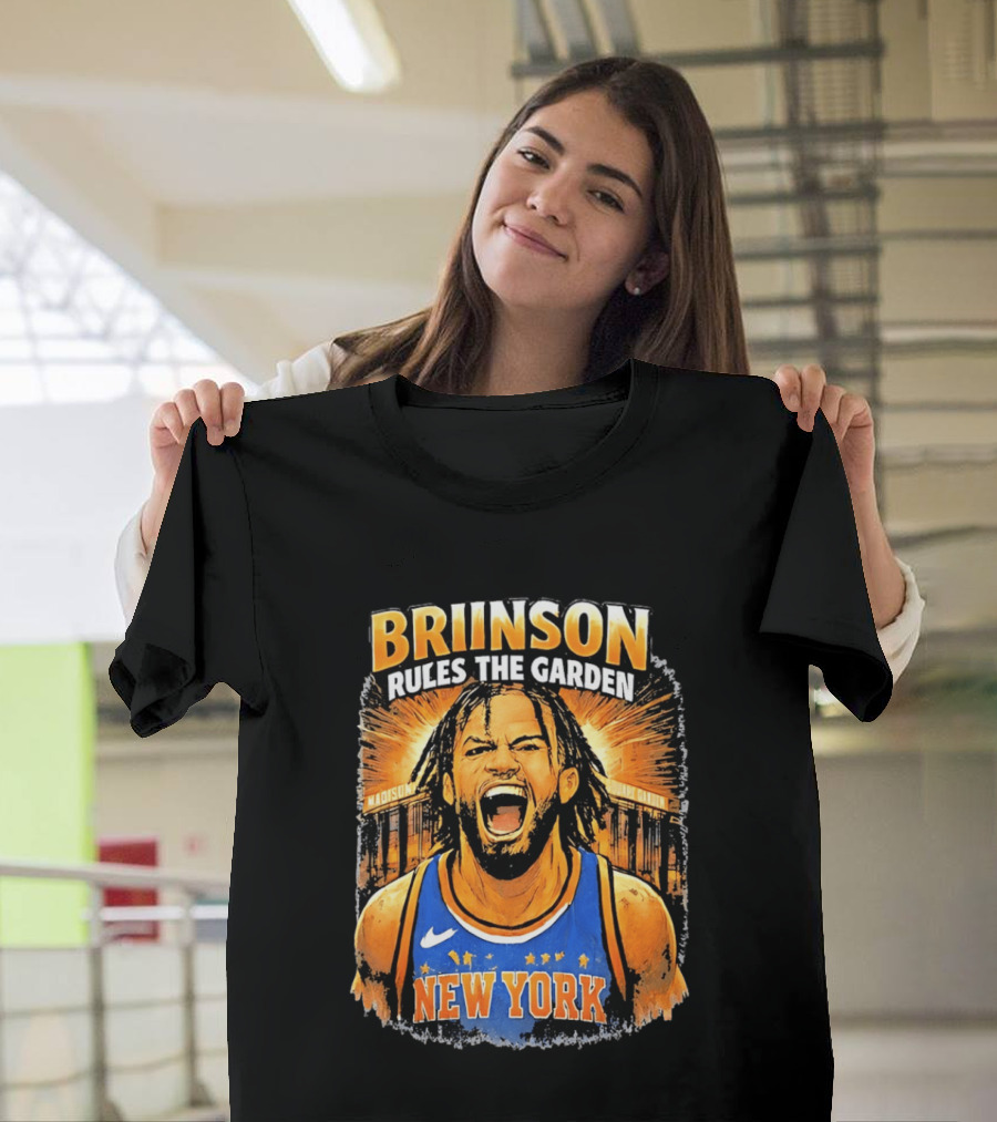 New York Knicks Brunson Rules The Garden Shouting Face Madison Square Garden T-Shirt