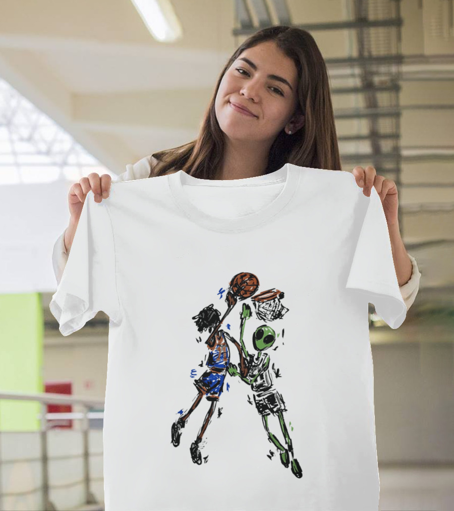 Jalen Brunson Vs Alien Wemby Dunking Showdown Basketball Clash T-Shirt