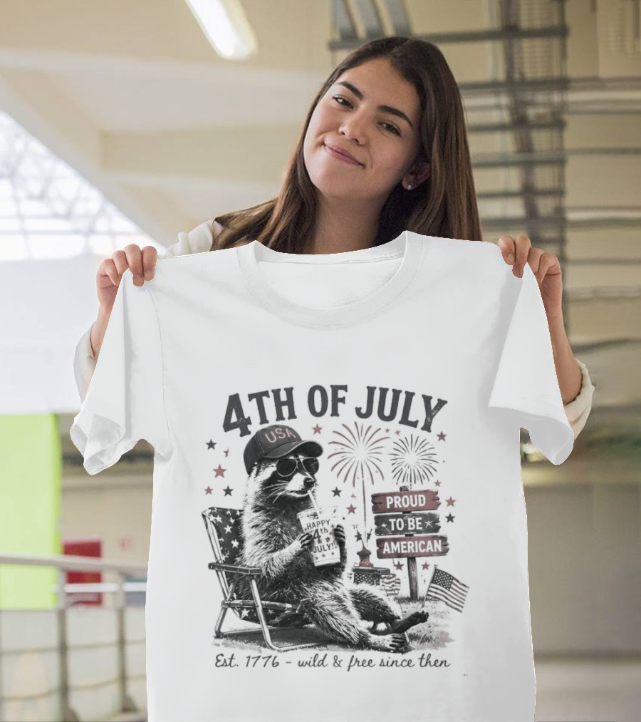 4th Of July Raccoon USA Hat Sunglasses Proud To Be American Est 1776 T-Shirt