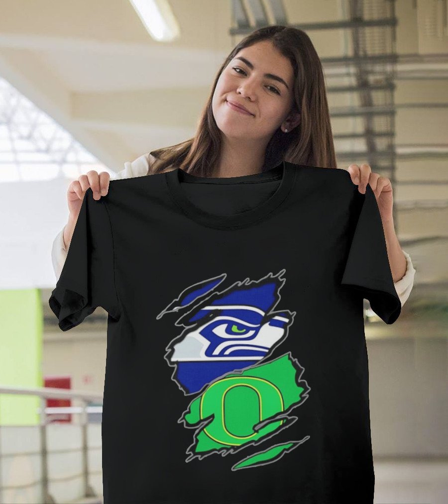 Seattle Seahawks Oregon Ducks Two Teams One Heart Scratch T-Shirt