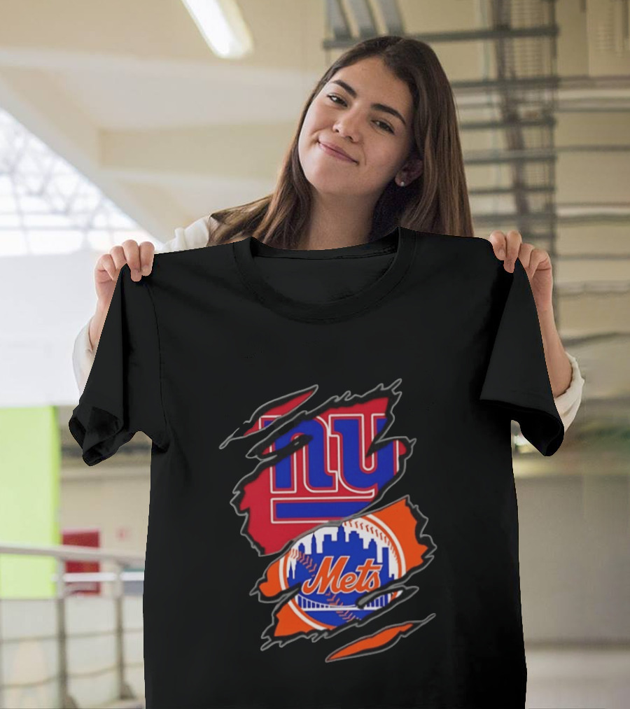 New York Giants New York Mets Two Teams One Heart Scratch T-Shirt