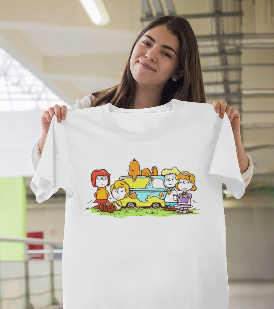 Scooby Doo Snoopy Crossover With Mystery Machine And Peanuts Characters T-Shirt
