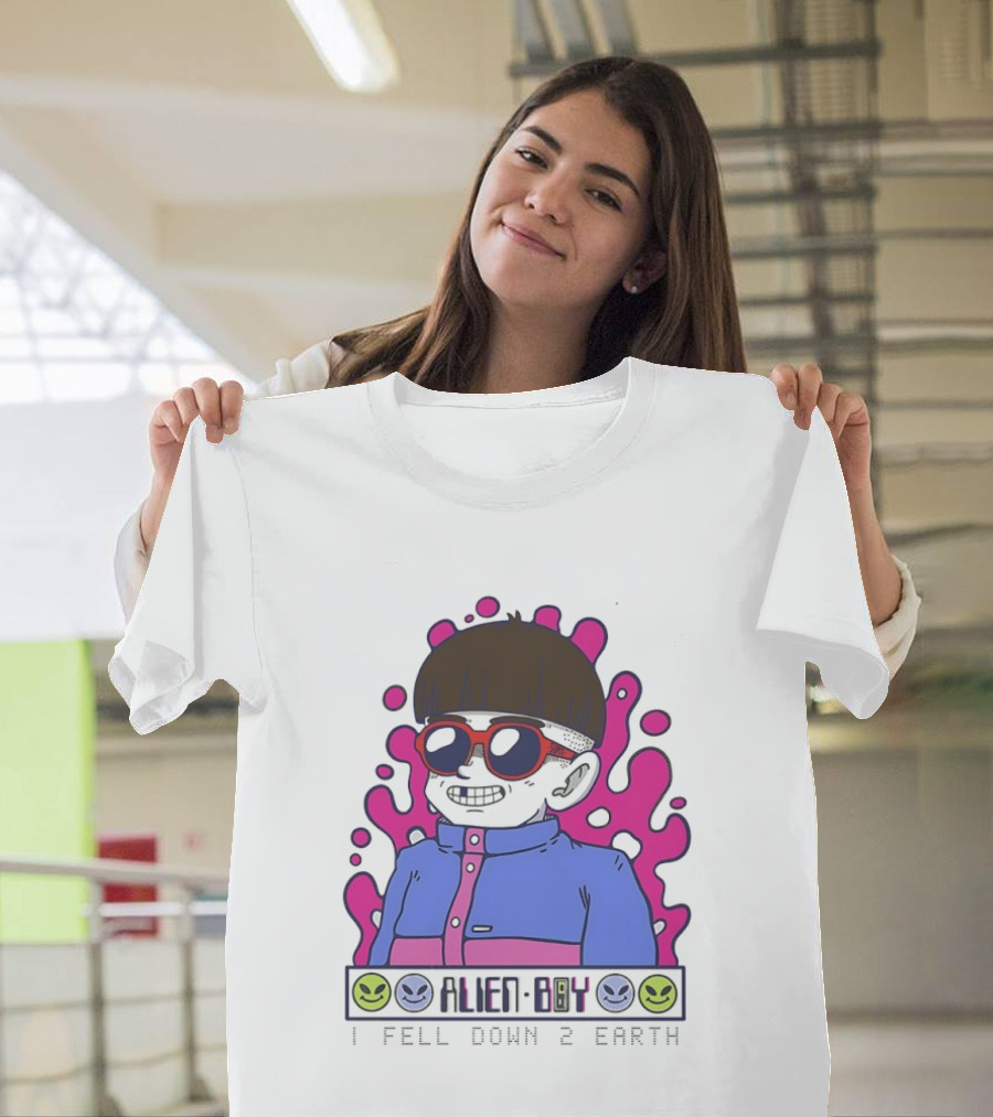 Alien Boy I Fell Down 2 Earth Cool Kid Retro Pink Smiley Vibes T-Shirt