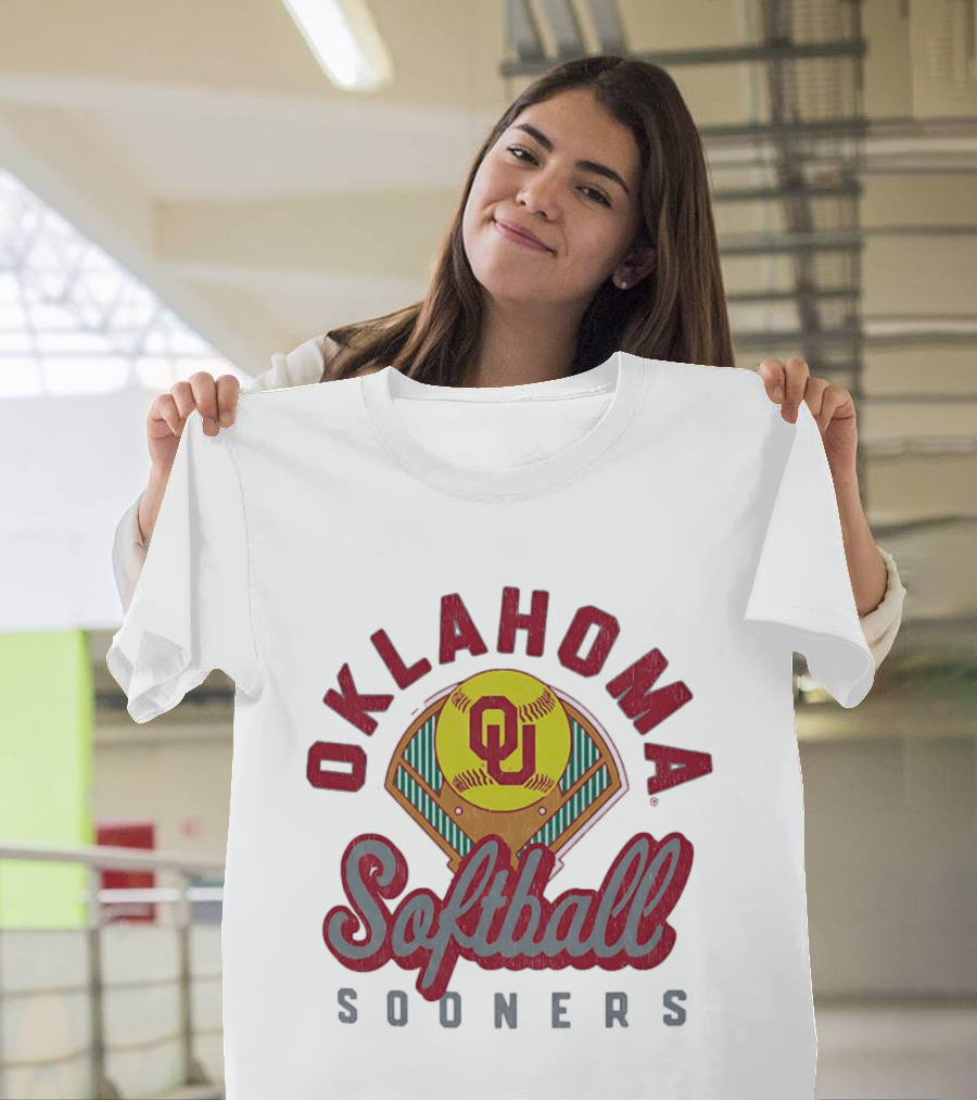 Oklahoma Sooners Softball Baseball Field Team T-Shirt