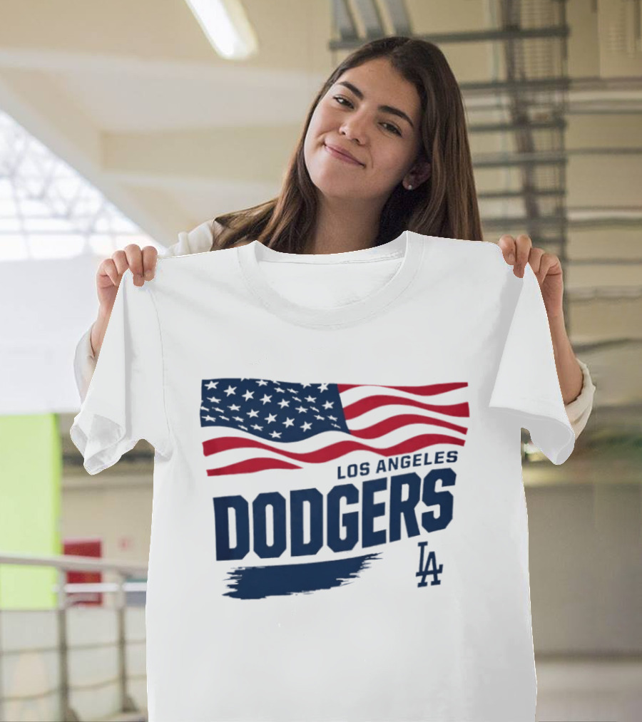 Los Angeles Dodgers Waving Flag LA Dodgers Starter Baseball Team T-Shirt