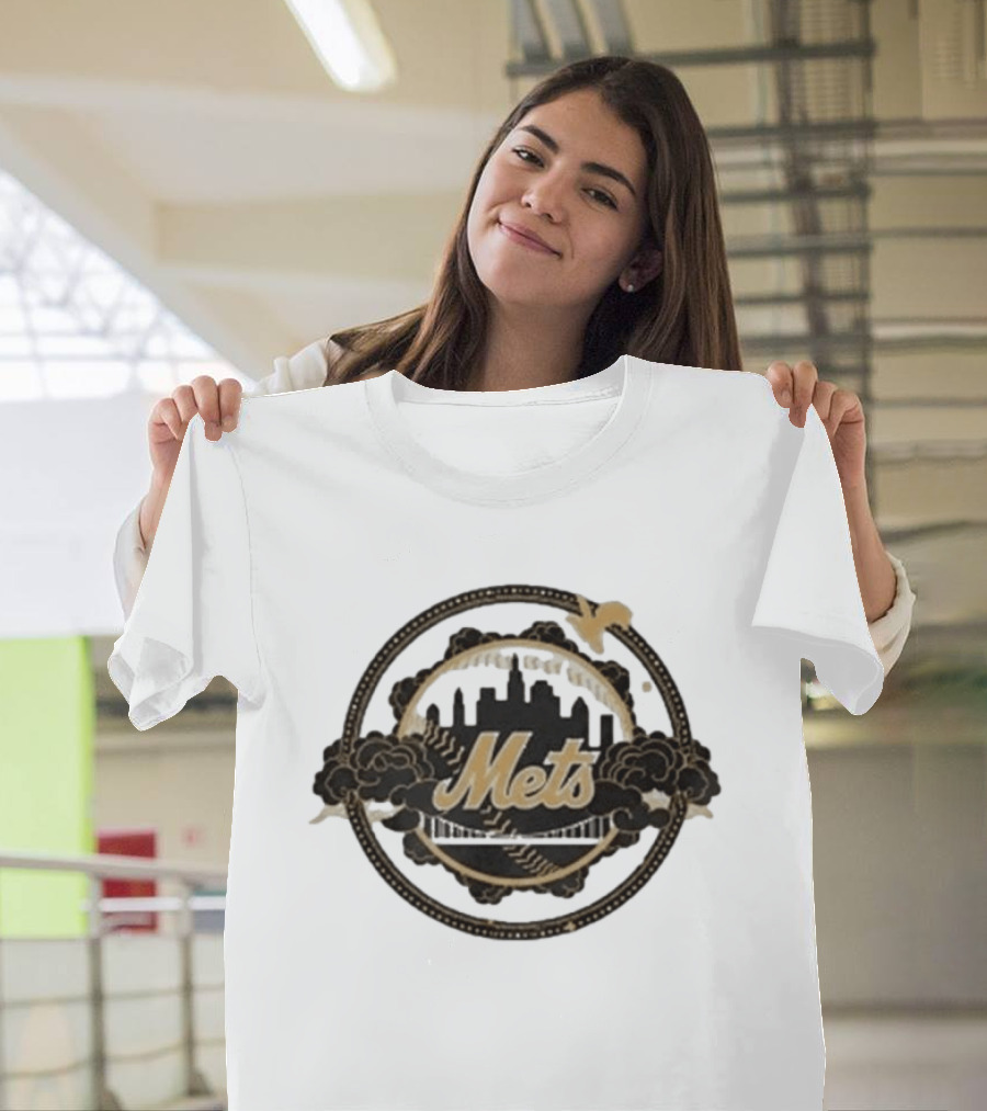 Mets Fourth Wing Night Skyline Baseball T-Shirt
