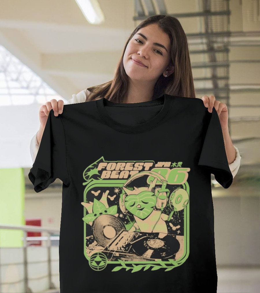 Forest Beat Korok DJ Vinyl Turntable Japan Music 86 T-Shirt