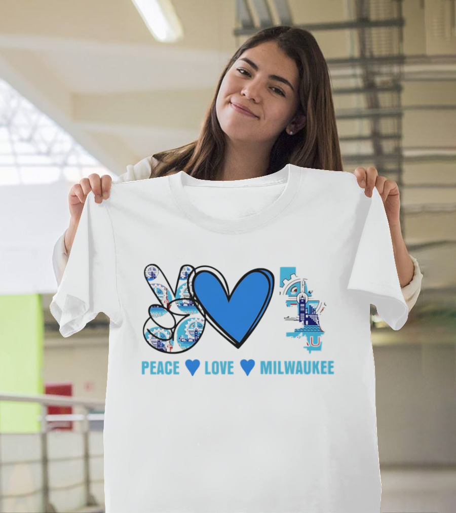 Peace Love Milwaukee Wisconsin City Pride Travel T-Shirt