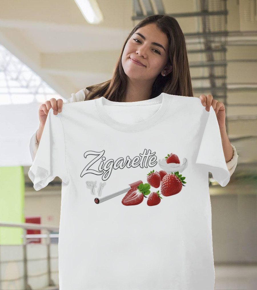 Zigarette Strawberry Cigarette Fruit Smoke Red Berries T-Shirt