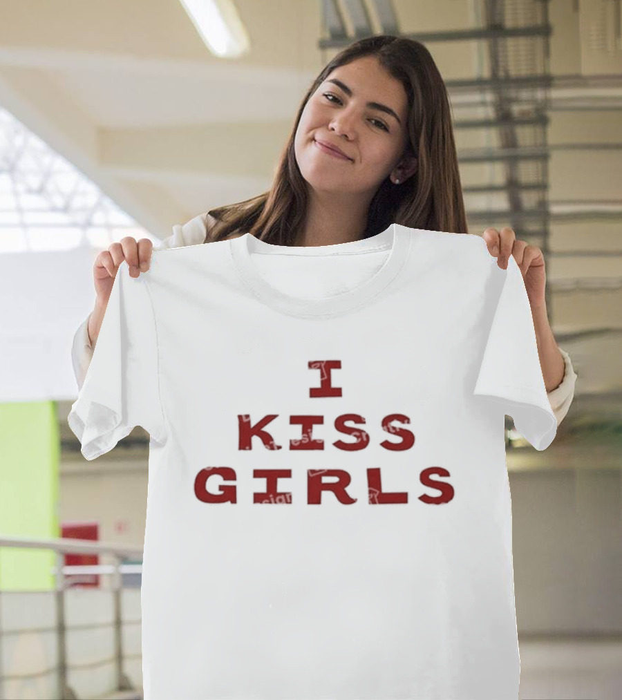 I Kiss Girls Amber Grappy Finding Emily T-Shirt