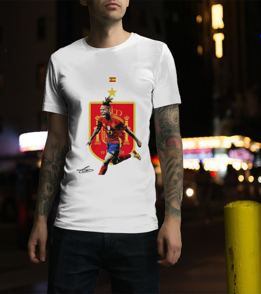 Nico Williams España Número 19 Escudo De La Selección Española Flag T-Shirt