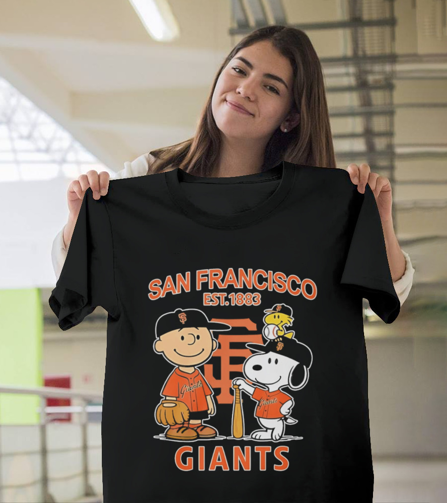San Francisco Giants Peanuts Snoopy Charlie Brown Woodstock Est 1883 T-Shirt