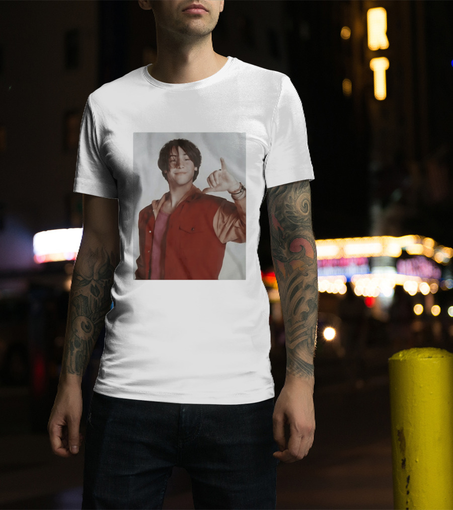 Keanu Reeves Hang Loose 90s Vintage Style Nostalgia Iconic Gesture T-Shirt
