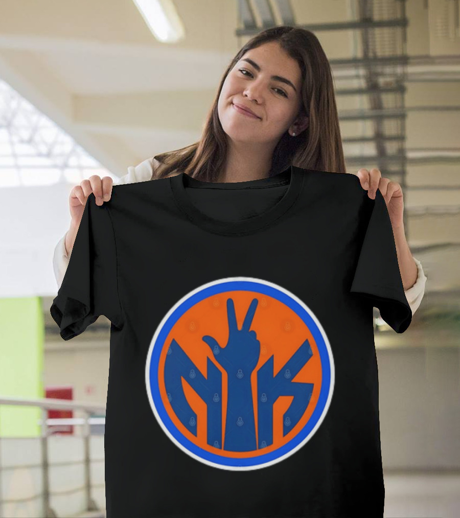 New York Knicks NK Hand Sign Peace Gesture NBA Fan T-Shirt