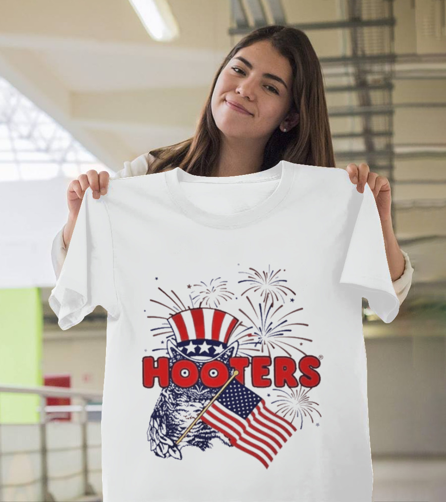 Hooters America Patriotic Owl Fireworks USA UPF 50+ T-Shirt