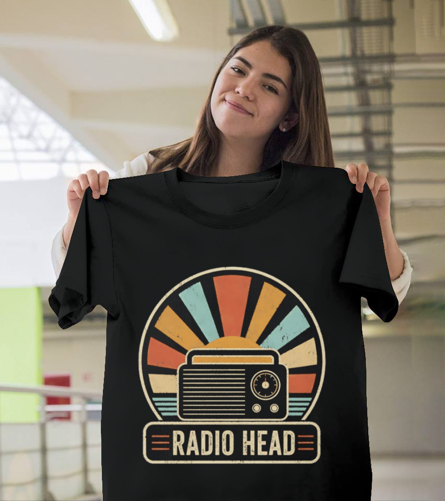 Radio Head Vintage Sunset Radio Vibes T-Shirt
