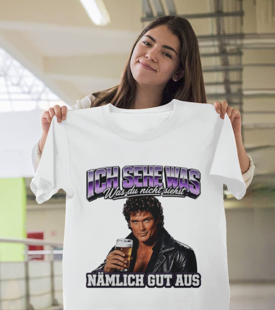 David Hasselhoff Ich Sehe Was Was Du Nicht Siehst Nämlich Gut Aus Iconic Pose With Beer And Leather Jacket T-Shirt