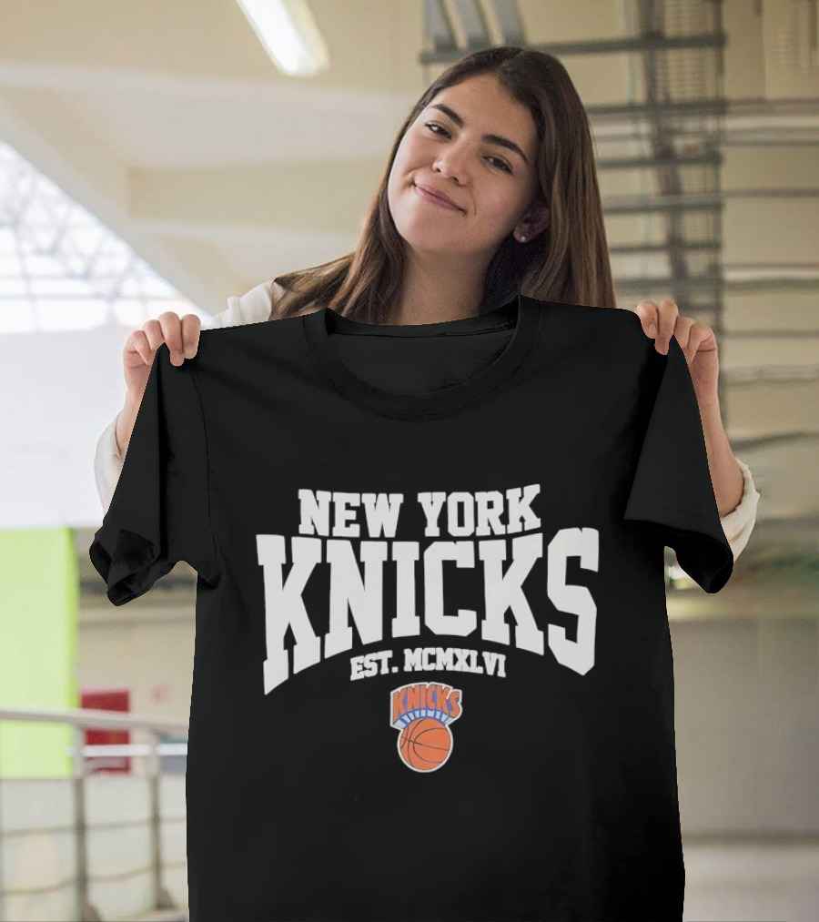 New York Knicks Est. MCMXLVI Classic Basketball Team Fan T-Shirt