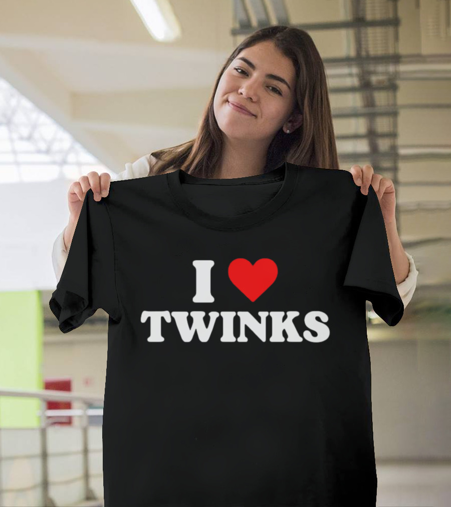 I Love Twinks Heart Symbol LGBTQ Pride Gay Interest T-Shirt