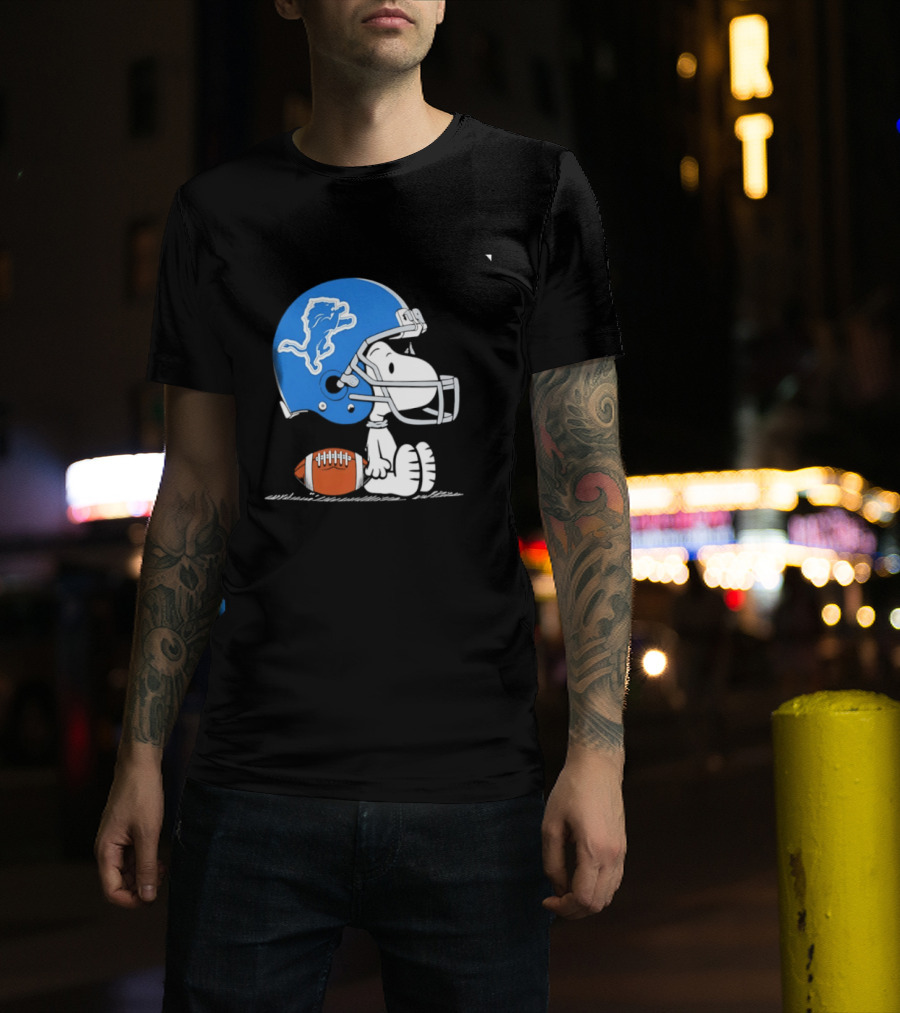 Snoopy Detroit Lions Football Helmet Collaboration NFL Peanuts T-Shirt