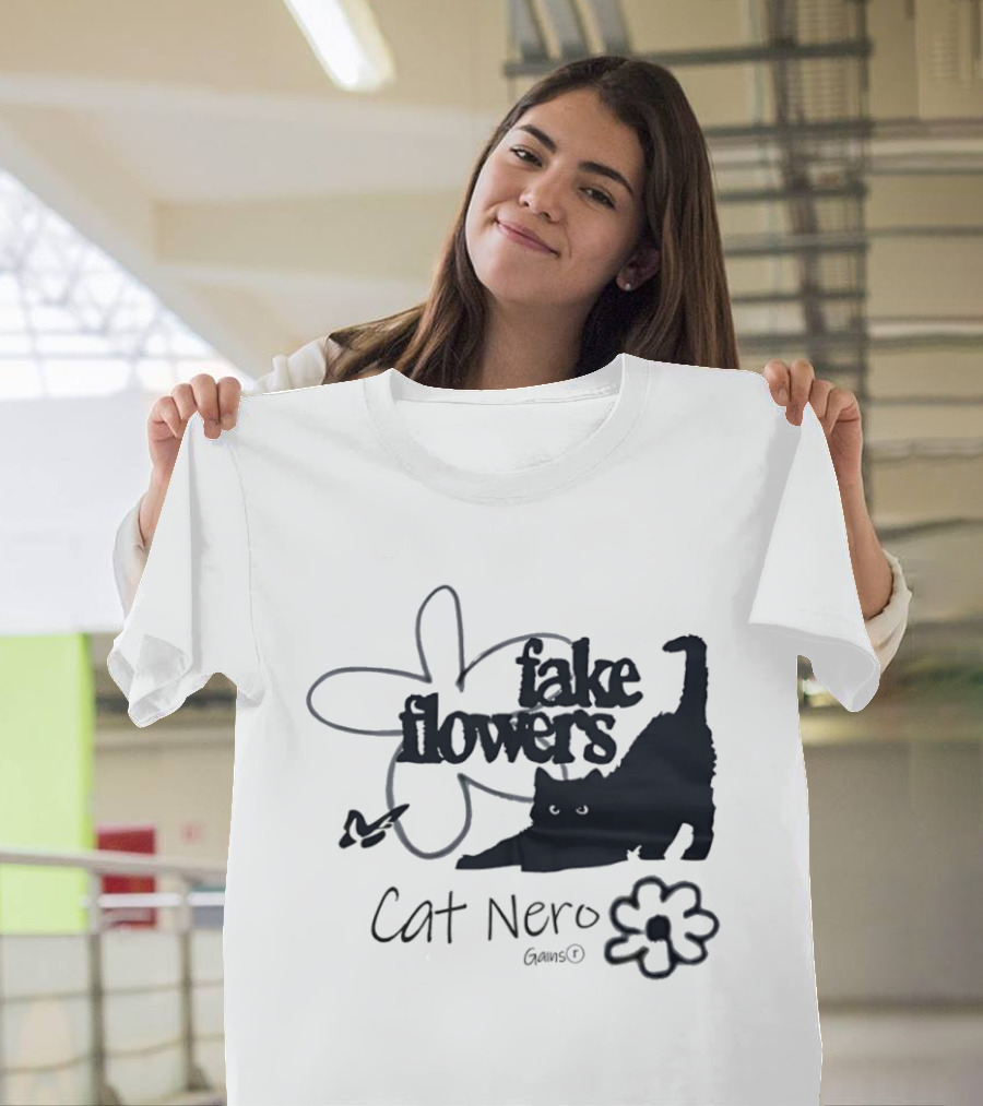Cat Nero Fake Flowers Gains Floral Aesthetic Butterfly T-Shirt